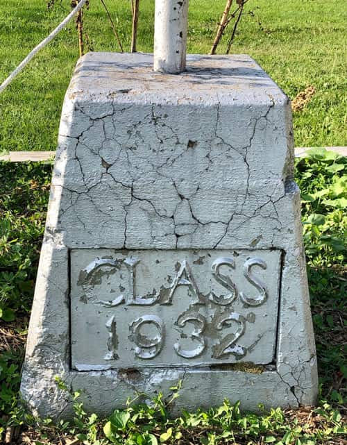 Class of 1932 Gift Flagpole Base Image 1