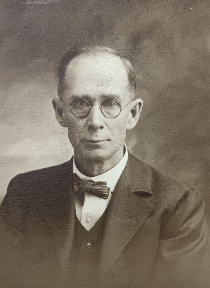 Portrait of Ted Dine